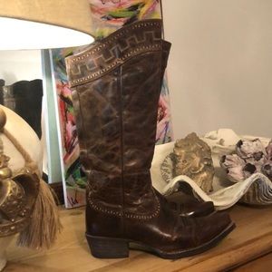 Ariat, Sahara boots